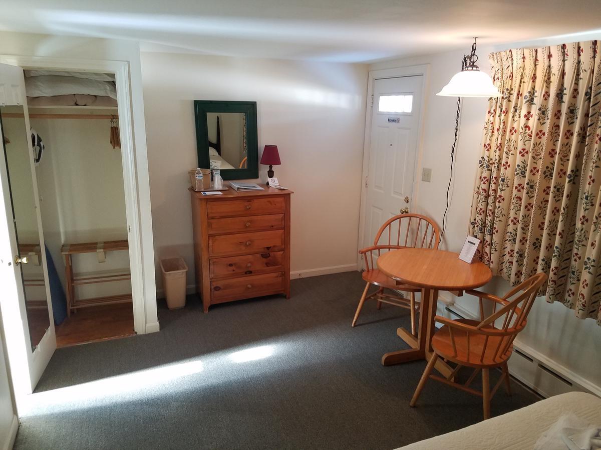 Fairway Motel New London Kültér fotó