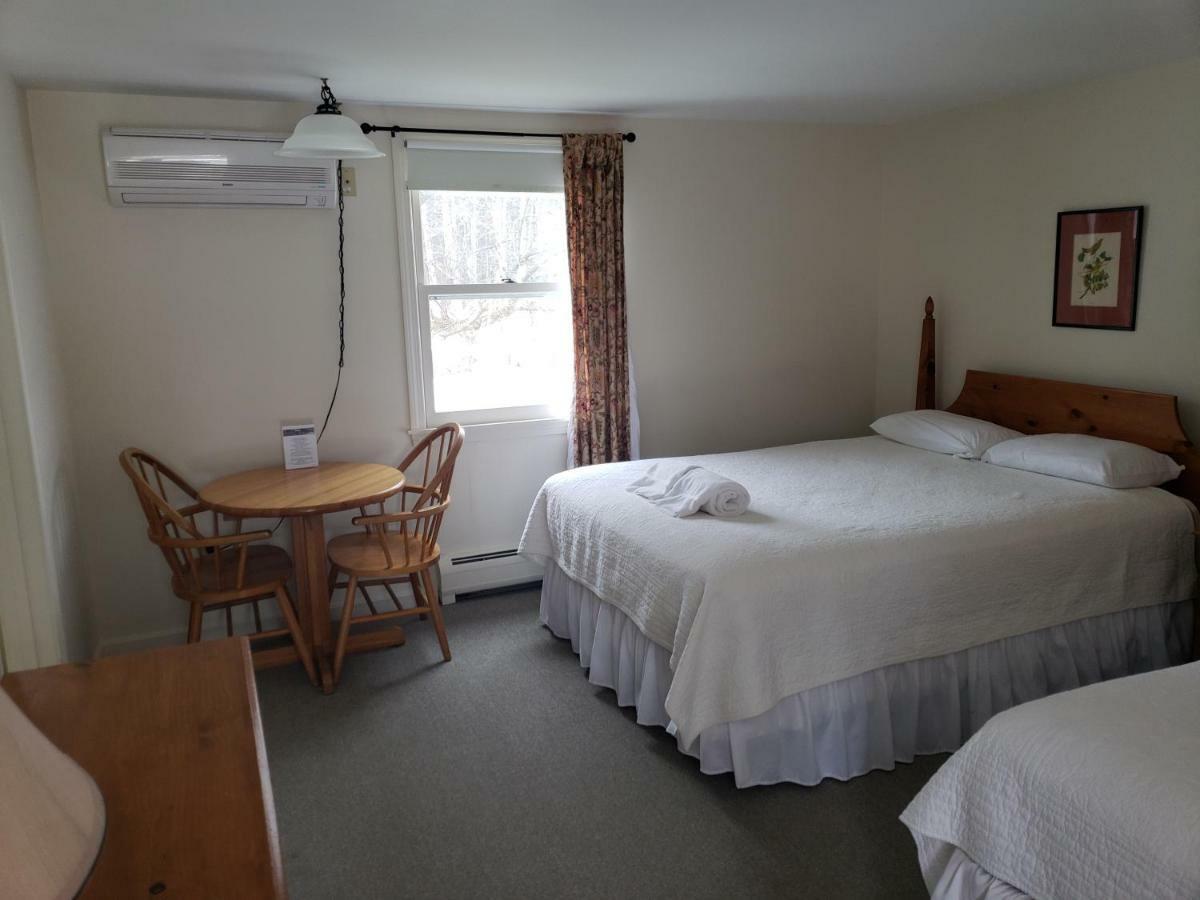 Fairway Motel New London Kültér fotó